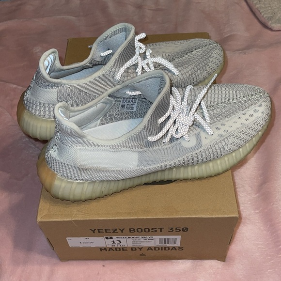 Yeezy boost 350 V2
